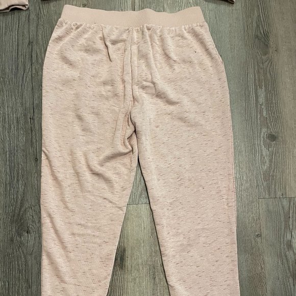 Matching lounge set (size M) - Picture 3 of 5